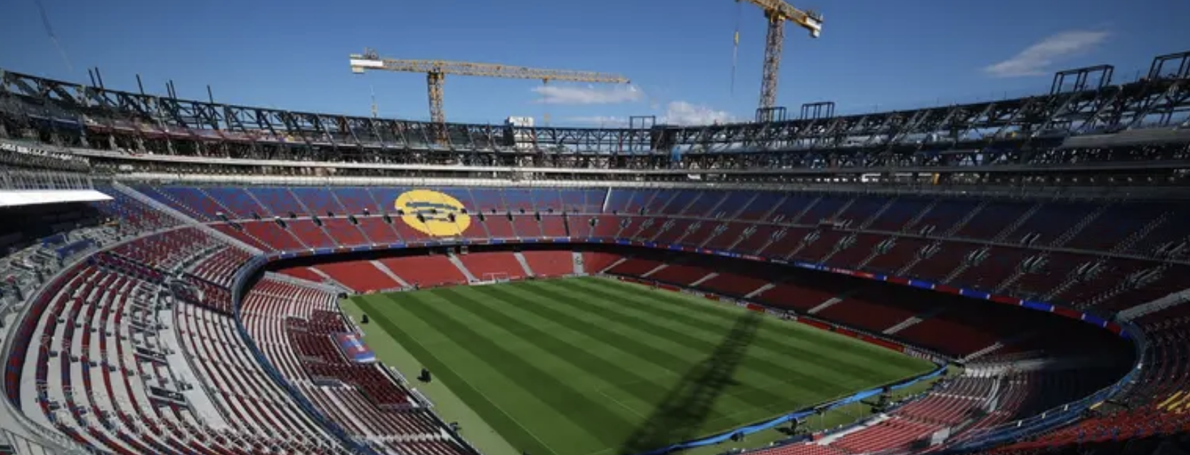 السلطات الإسبانية ترفض عودة برشلونة إلى كامب نو